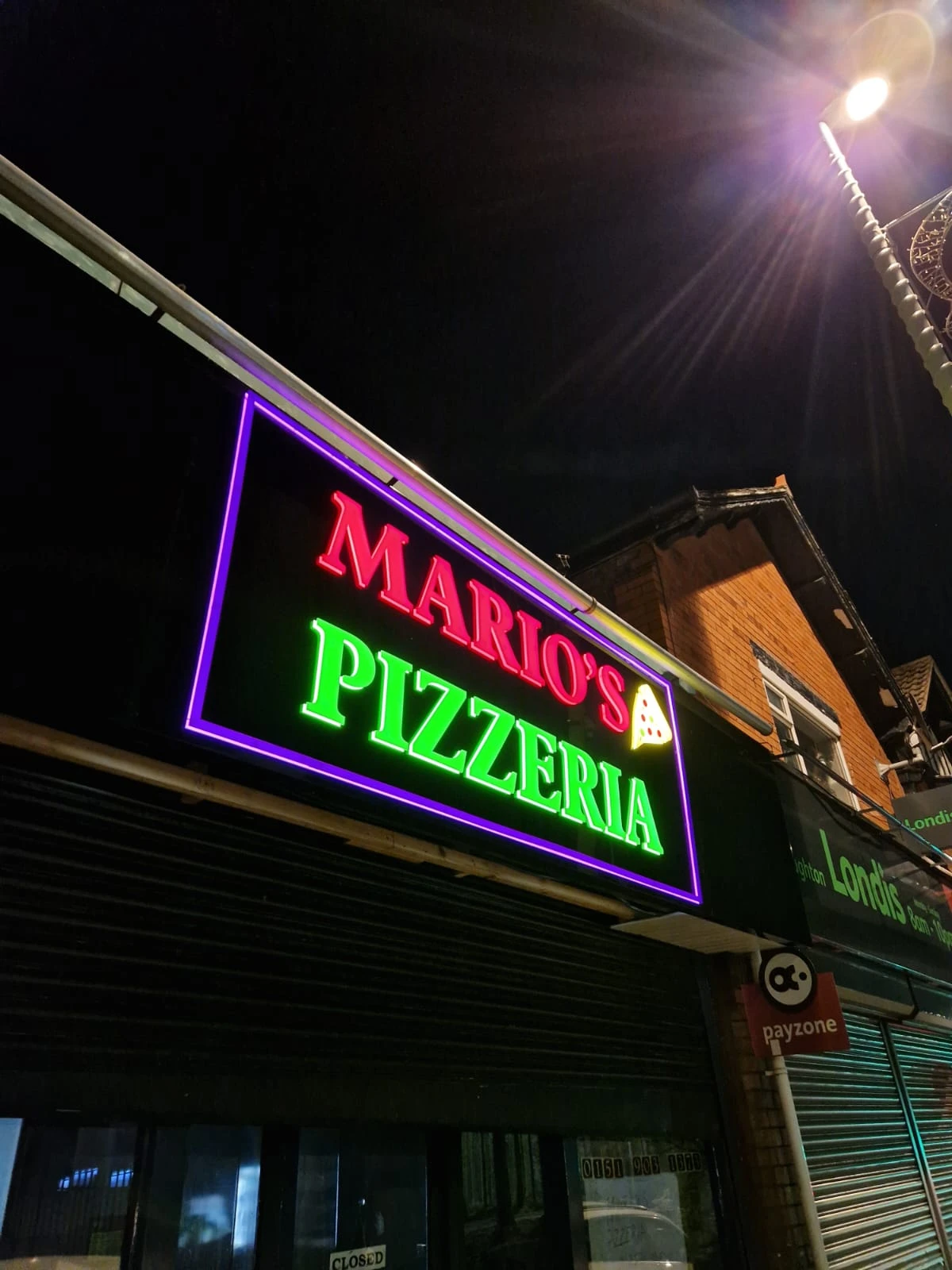 Illuminated restaurant sign by Total Sign Solutions