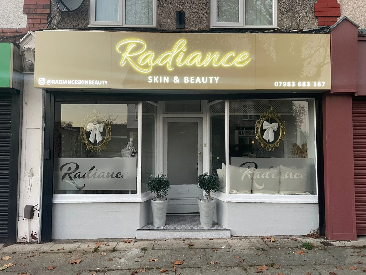Illuminated beauty salon sign by Total Sign Solutions