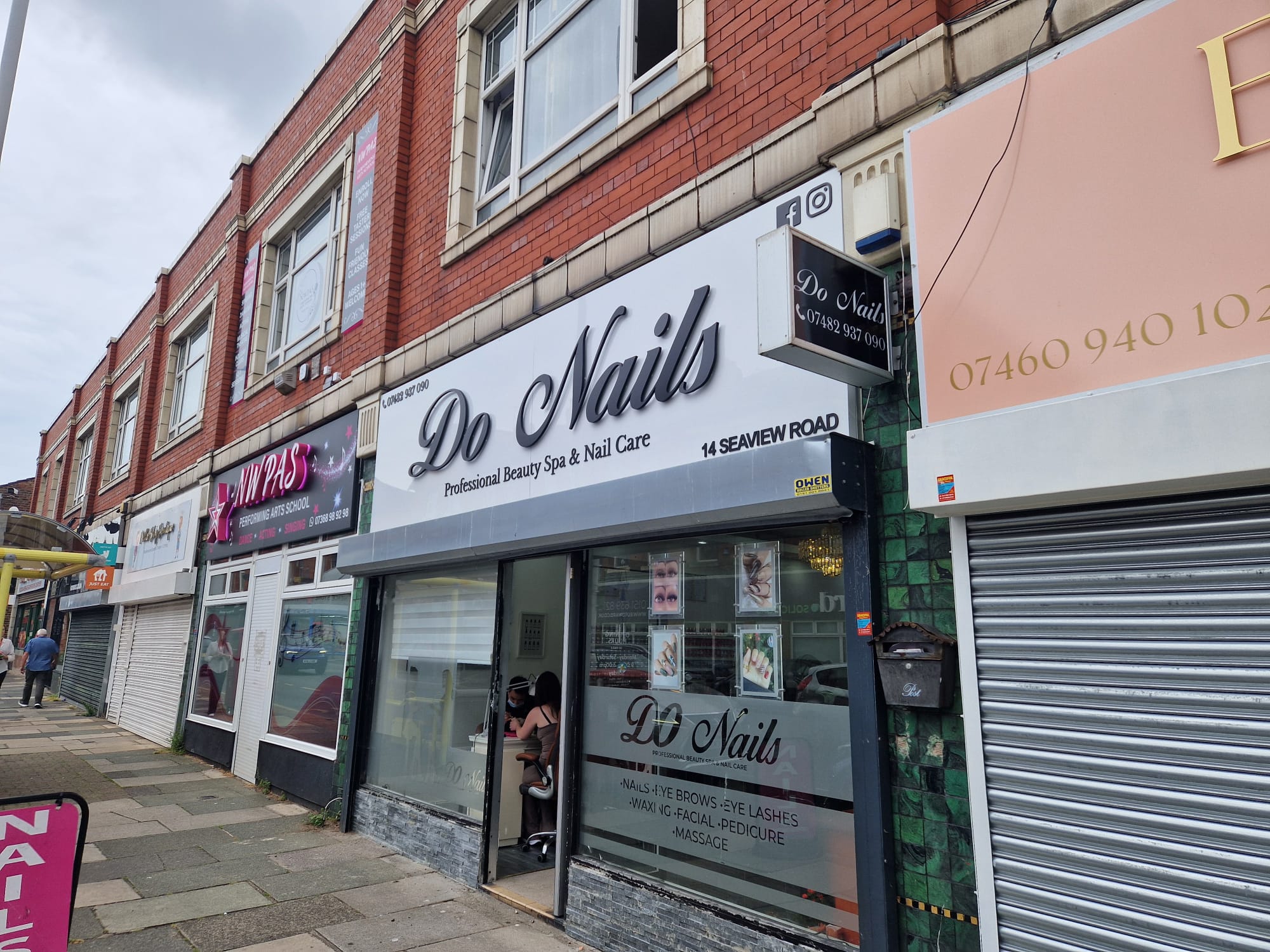 Salon shop-front signage by Total Sign Solutions